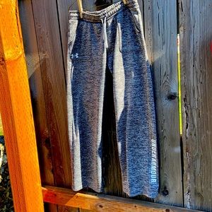 Under Armor boys sweatpants 28” inseam
